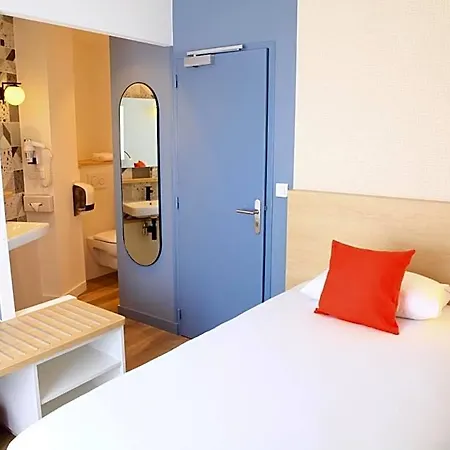 Logis Hotels- Marguerite D'anjou Chateau Hotel