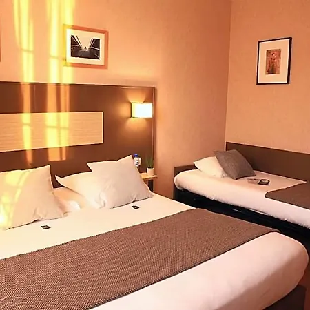 Ξενοδοχείο Logis Hotels- Marguerite D'anjou Chateau 2*