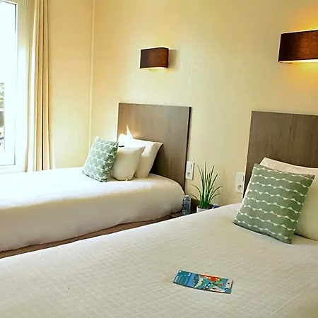 Logis Hotels- Marguerite D'anjou Chateau Ξενοδοχείο 2*