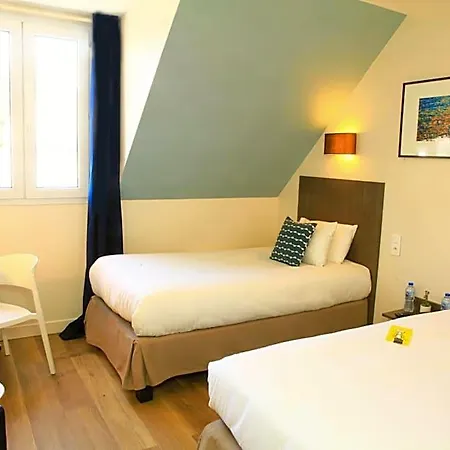 Logis Hotels- Marguerite D'anjou Chateau 2*